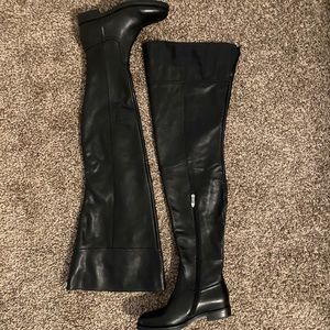 Leviticus Fashion Flat High-Rize Boots (women’s 9)